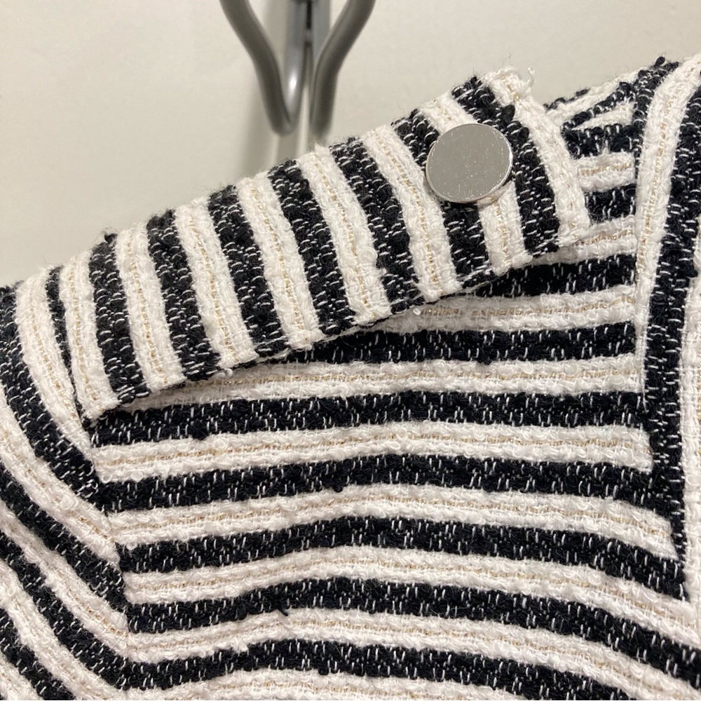 H&M jacket black and white gold metallic striped fitted zip-front blazer - Picture 8 of 16